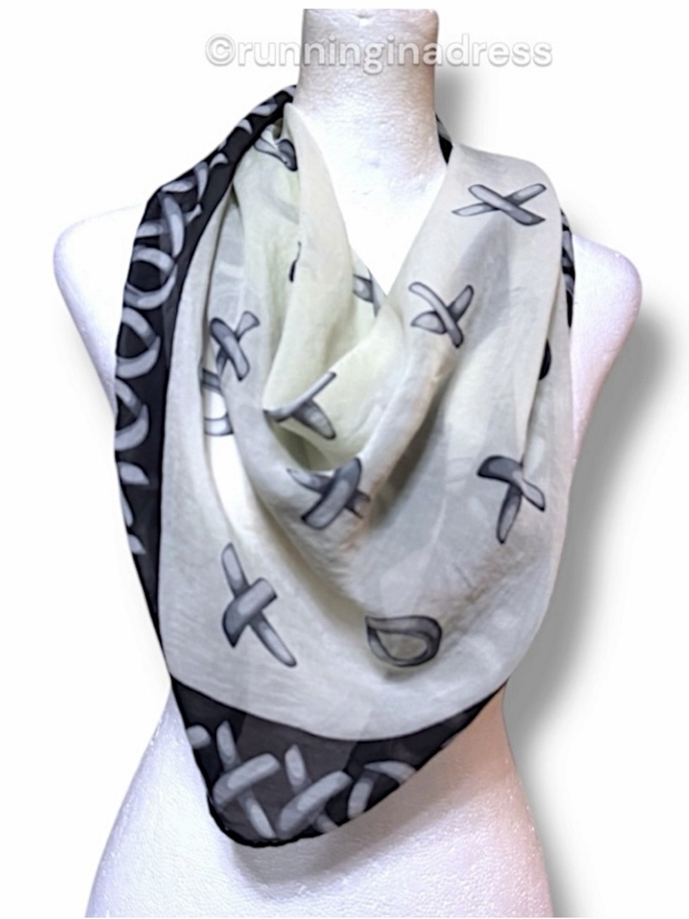 Vintage Paloma Picasso XOXO Silk Scarf Black Beige Hugs & Kisses Italy - Picture 5 of 16